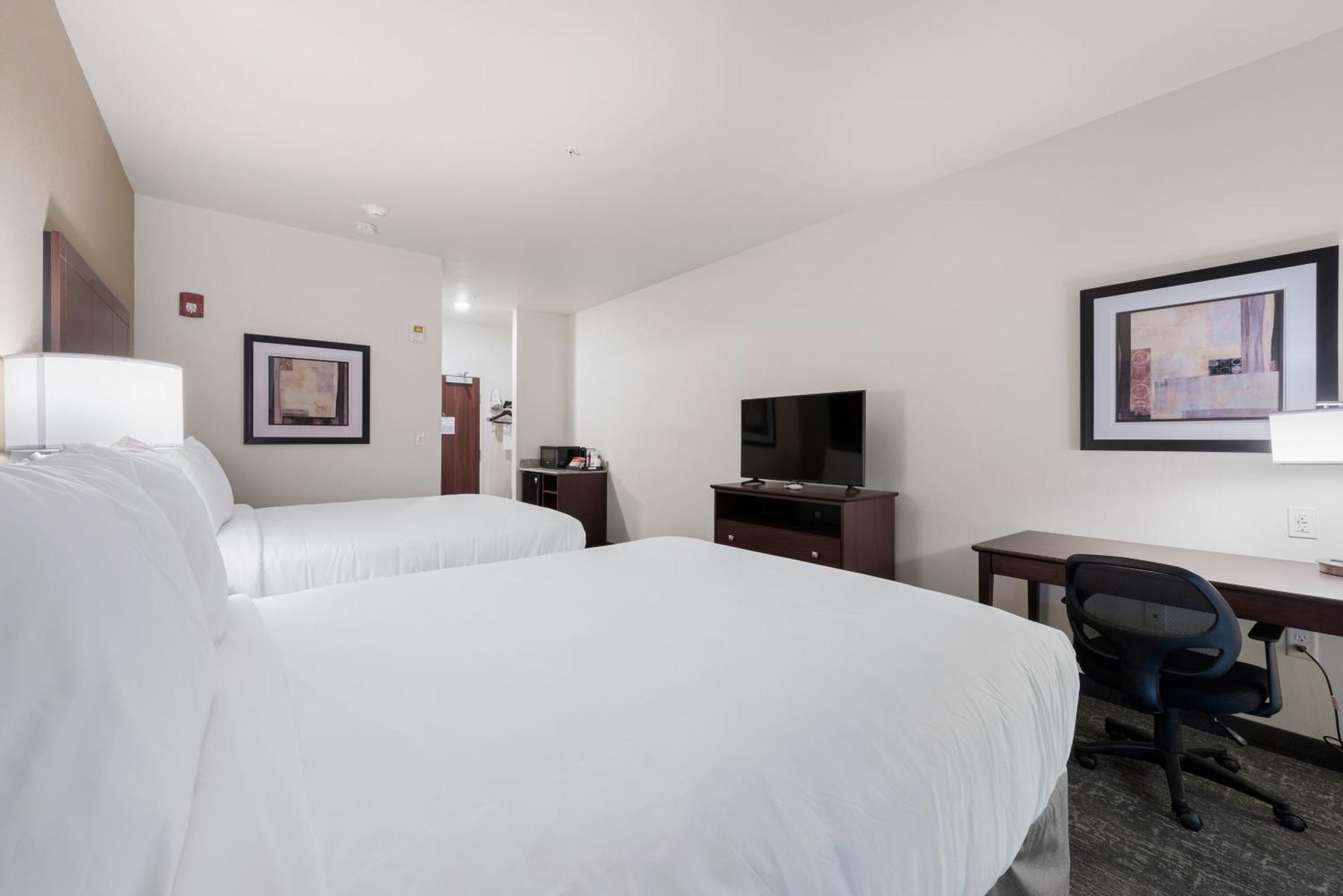 Cobblestone Hotel & Suites - Bellefontaine Ngoại thất bức ảnh