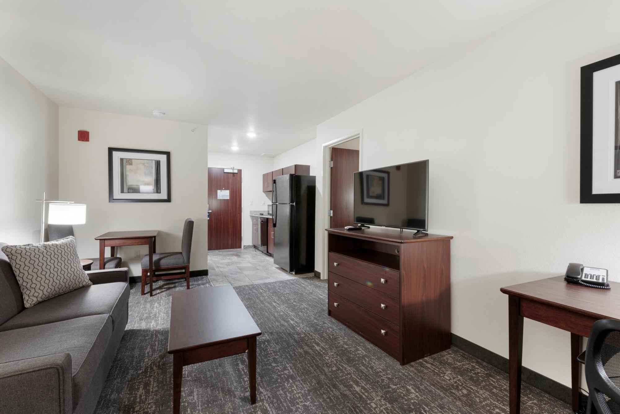 Cobblestone Hotel & Suites - Bellefontaine Ngoại thất bức ảnh